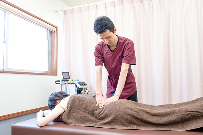 髙倉整骨院 手技メインの丁寧な施術